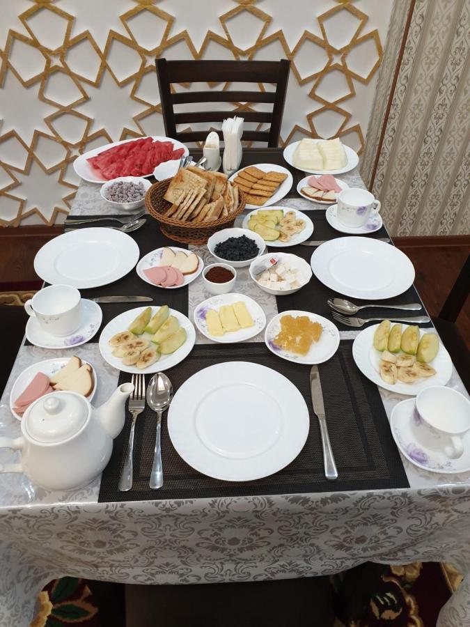 Muhtasham Hotel In Ichan Qala Khiva Esterno foto