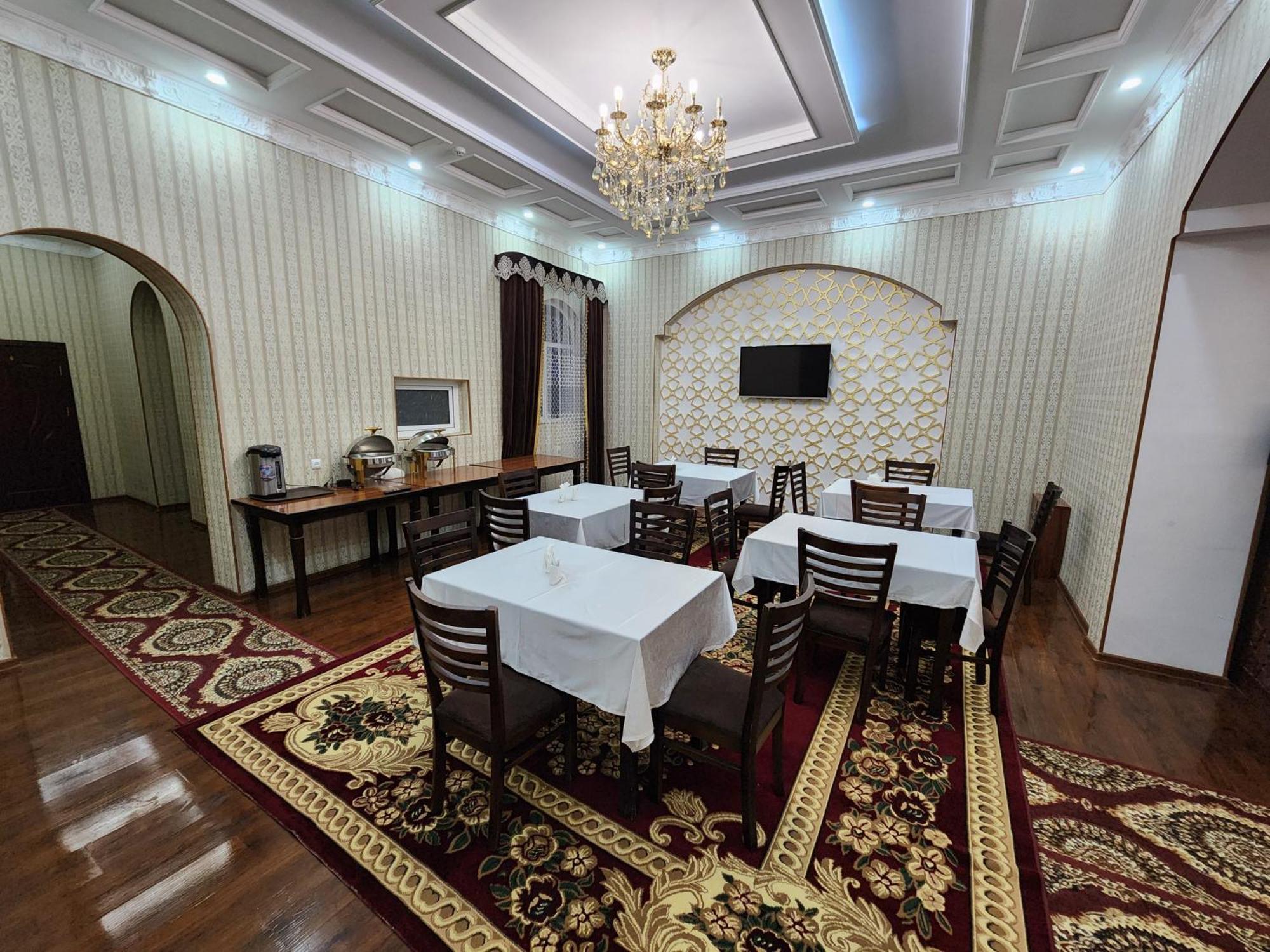 Muhtasham Hotel In Ichan Qala Khiva Esterno foto