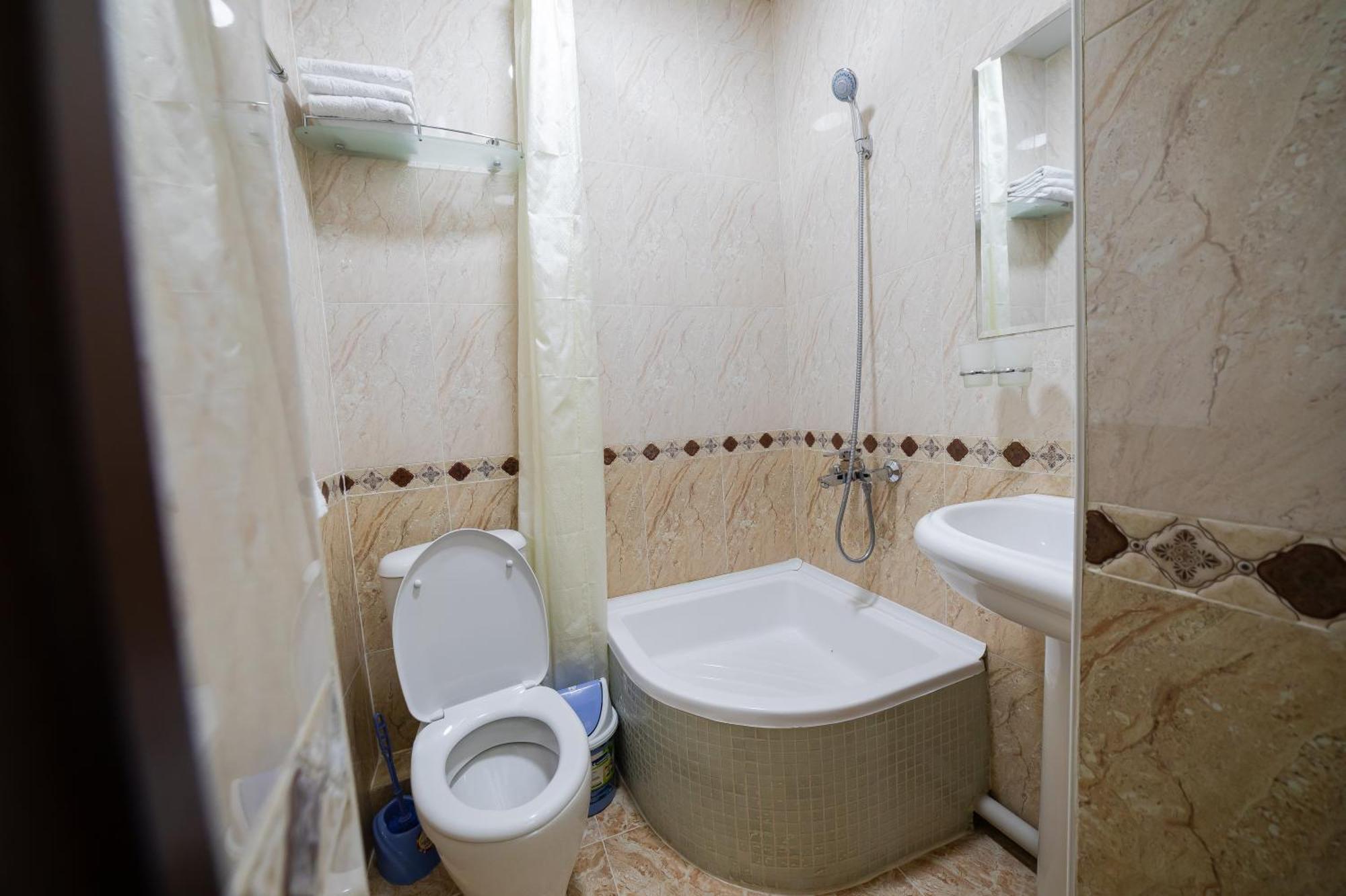 Muhtasham Hotel In Ichan Qala Khiva Esterno foto